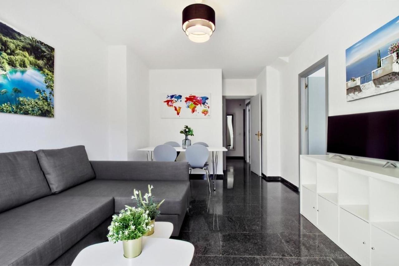 Atico Con Terraza Privada En Malaga Centro Appartement Buitenkant foto